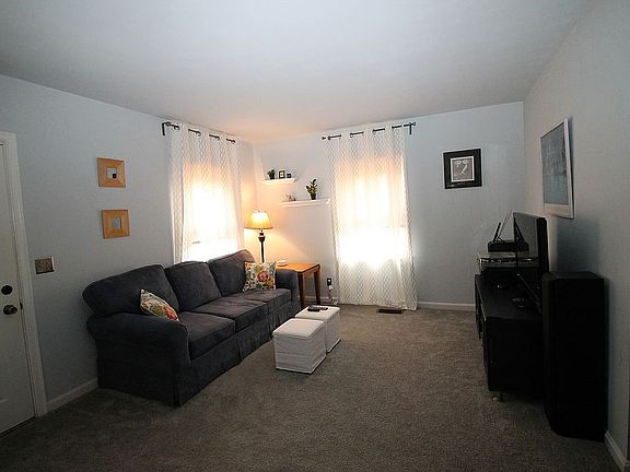 2nd image of 6125 Graceland Ave