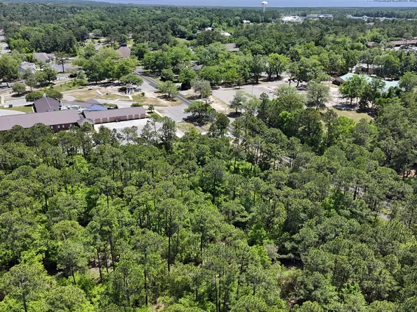 5300 Noma Dr, Diamondhead, MS 39525