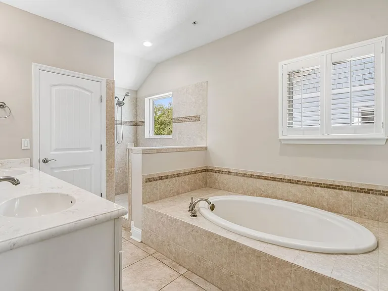 1850 Surf Side Dr — Photo 35