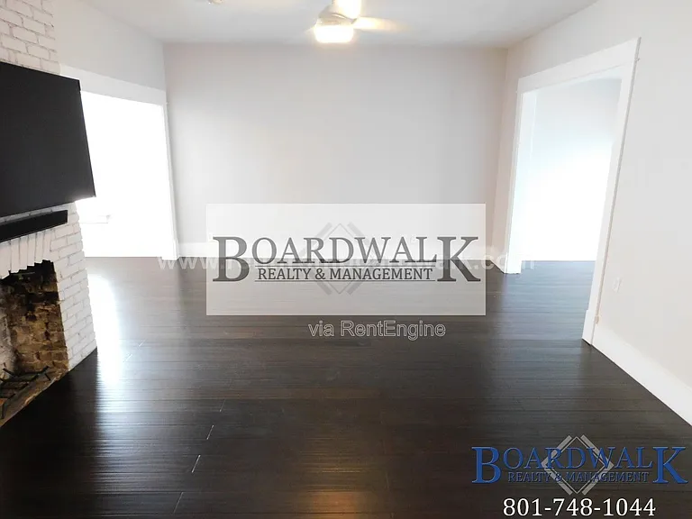 657 E Warnock Ave — Photo 14