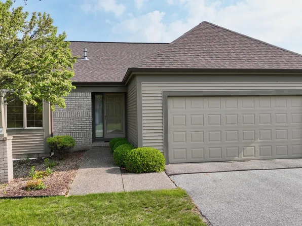 5643 Firethorne Dr, Bay City, MI 48706