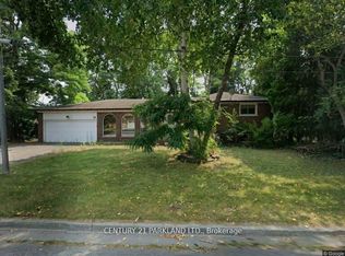5 Wanita Rd, Toronto, ON M1C 1V3
