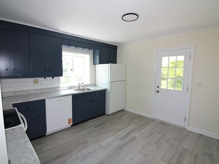 229 Pittstown Rd — Photo 7