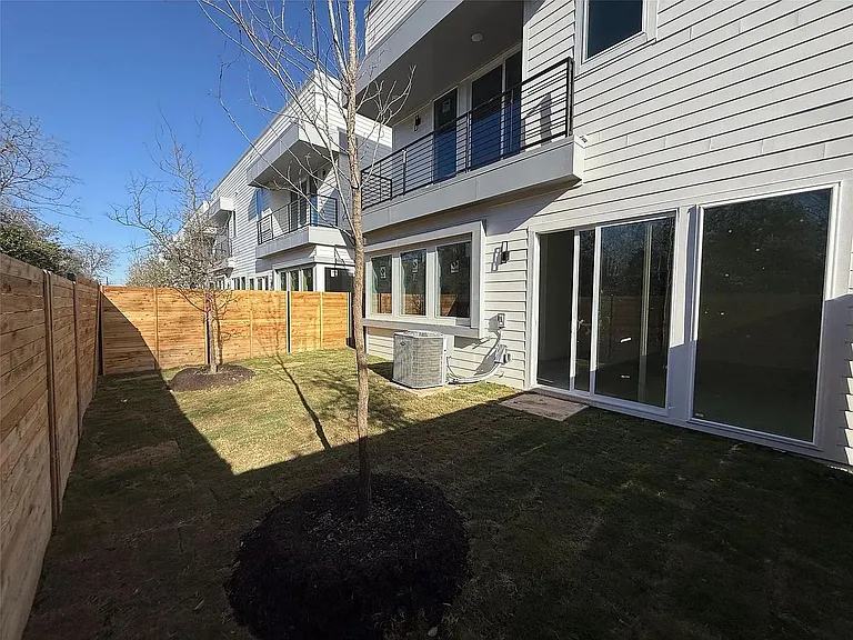 2000 Riverside Farms Rd #21101 — Photo 7