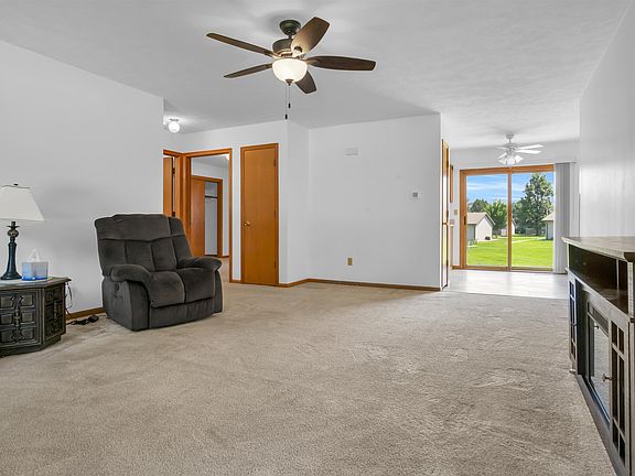 3rd image of 2110 30th Ave Unit 12