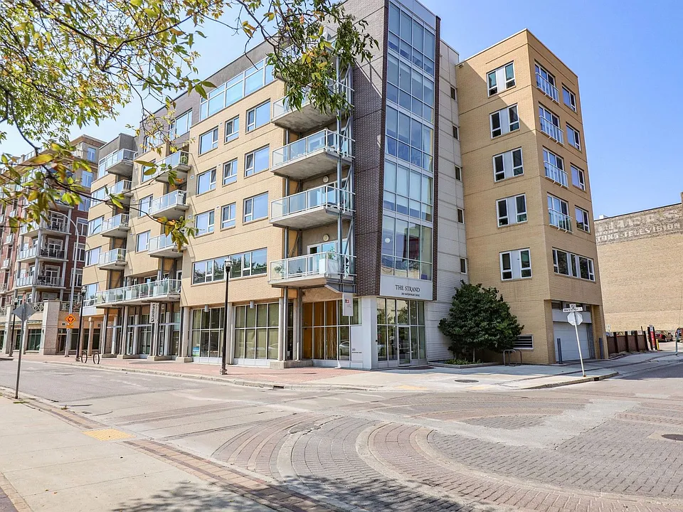 300 Waterfront Dr #502