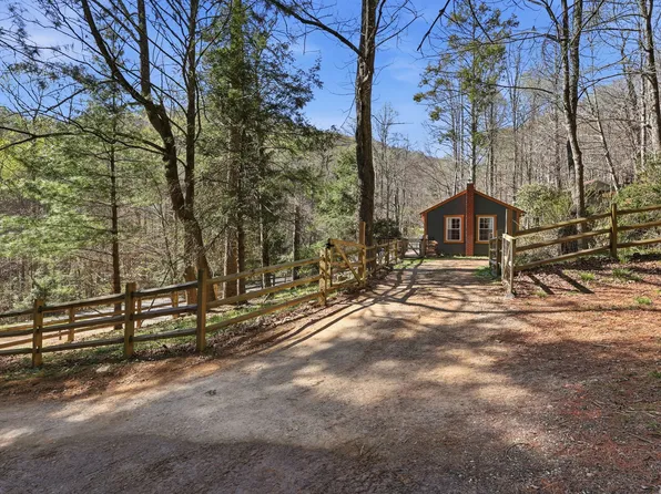 286 Grady Winkler Rd, Boone, NC 28607