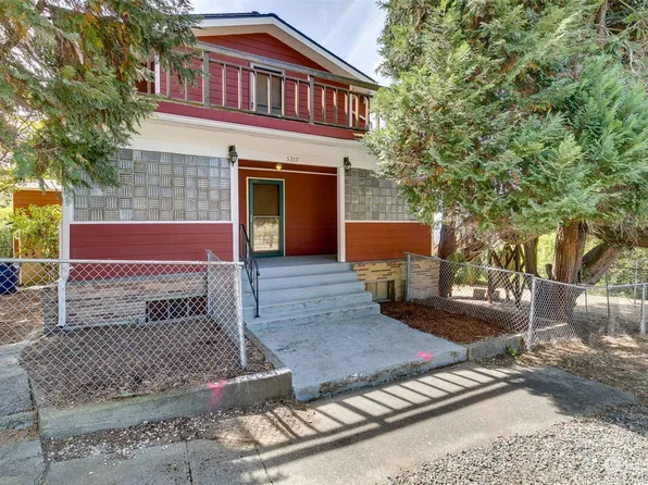 5319 S Moore Street, Seattle, WA 98178