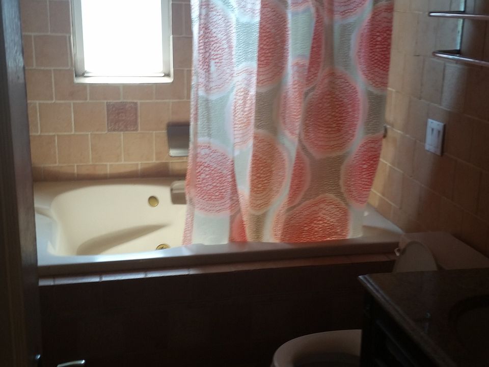 2nd image of 15050 77th Ave