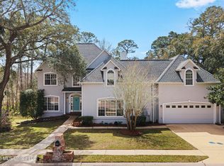 3824 Chaumont Cir, Ocean Springs, MS 39564