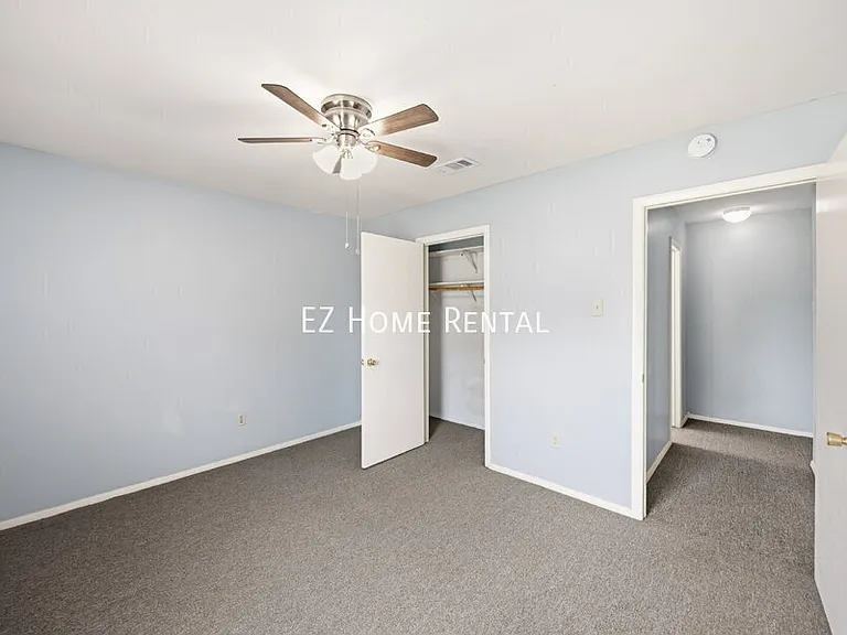 2907 W Greens Rd — Photo 21