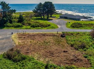 974 Lower Pacific Dr Lot 22, Whitethorn, CA 95589