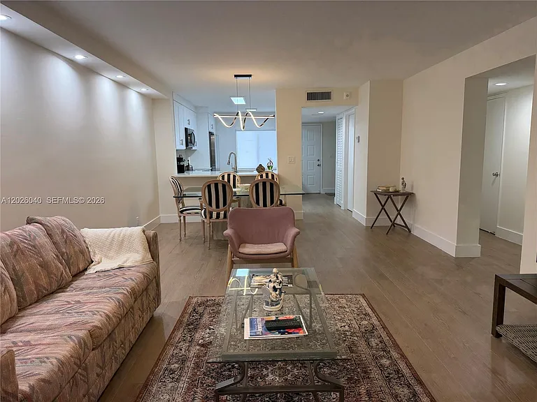 7350 Kinghurst Dr #305 — Photo 16