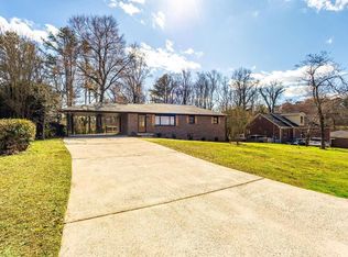 3253 Shadowridge Dr SW, Marietta, GA 30008