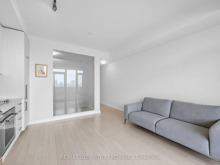 330 Richmond St W #1708 — Photo 12