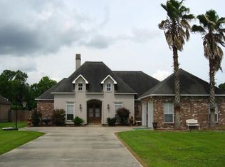 12065 Coueron Dr, Saint Amant, LA 70774