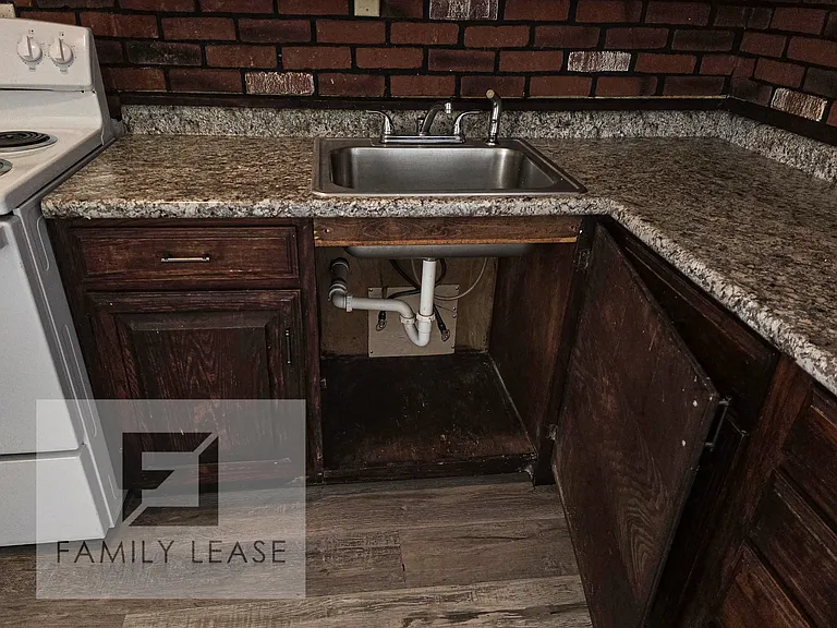 307 Melvin Dr — Photo 7
