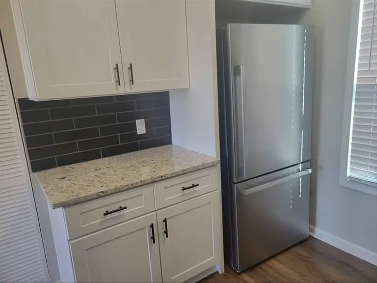 4723 Pebble Ln — Photo 2