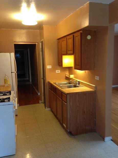 1st image of 8209 S Maryland Ave APT 3