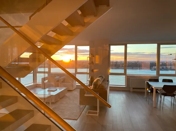 635 West 42nd Street image 7 of 47