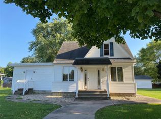 236 W Wall St, Worden, IL 62097