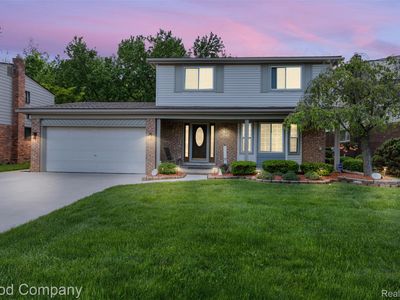 35833 Indigo Dr, Sterling Heights, MI, 48310