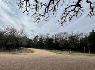 2330 W Old Lockhart Rd, West Point, TX 78963