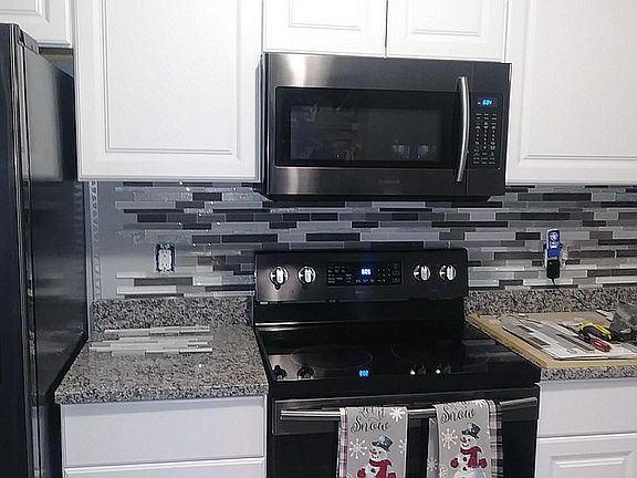 4th image of 9202 Maybury Ct
