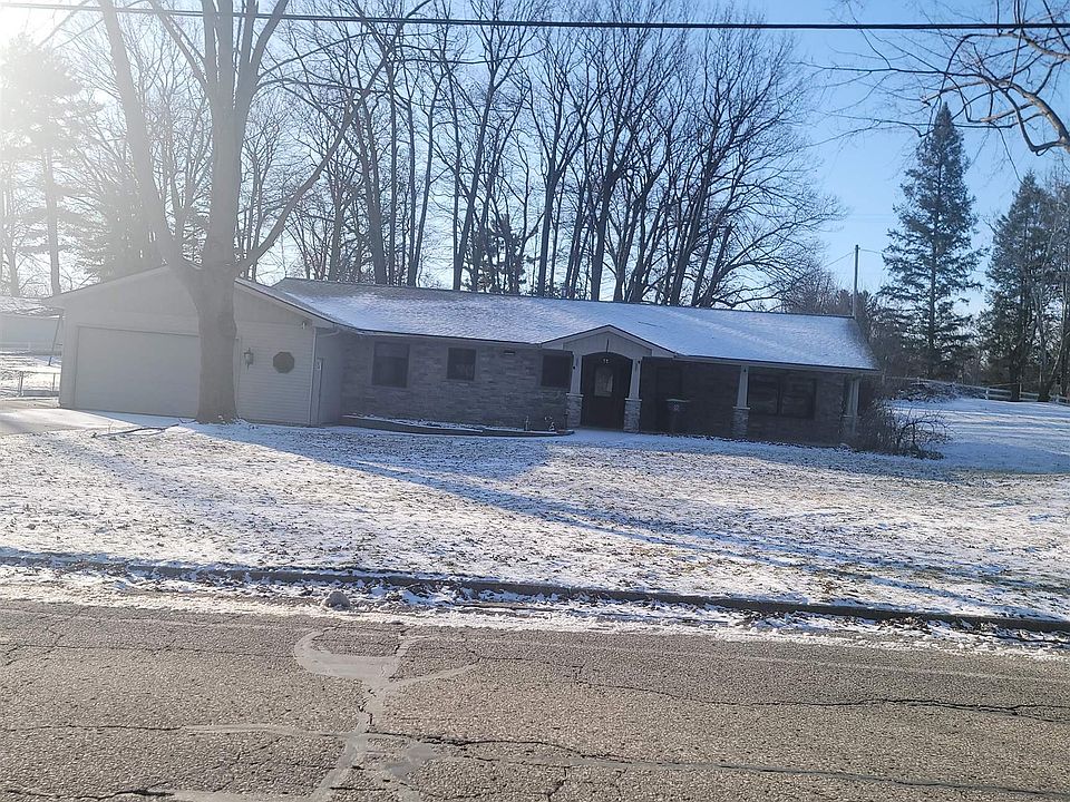 1st image of 419 W Walnut St