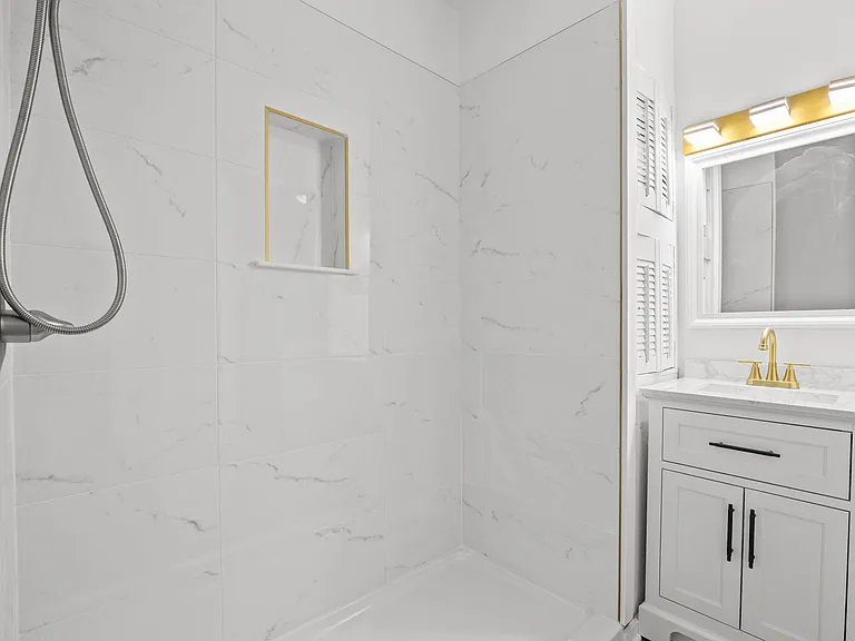 10 Bly St #1 — Photo 9
