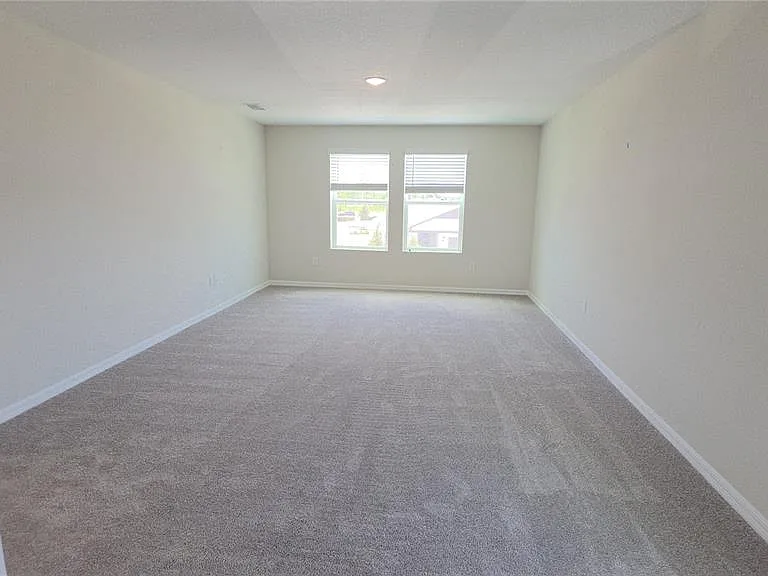 36741 Thornhedge Dr — Photo 7