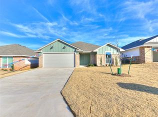 888 Shady Grove Ln, Harrah, OK 73045