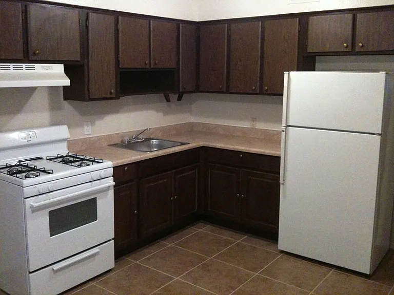 Large kitchen with washer and drier hook ups