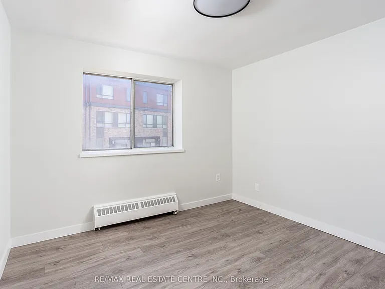 371 Lakeshore Rd W #205 — Photo 18