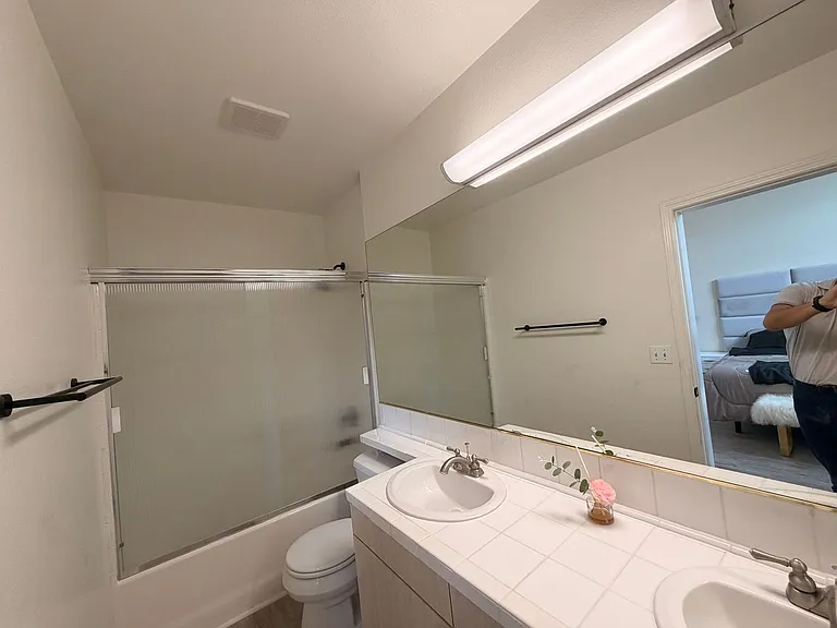 4057 W 147th St #102 — Photo 13