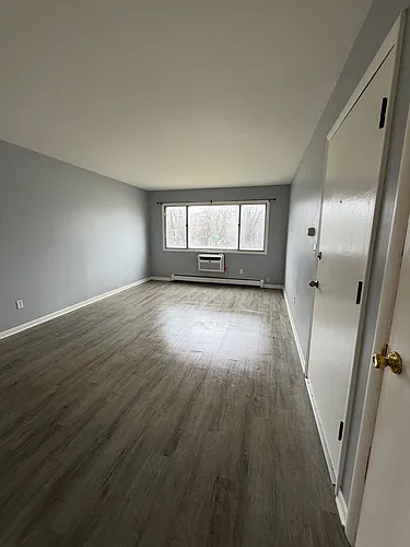 2355 Lewis Ave Photo 1