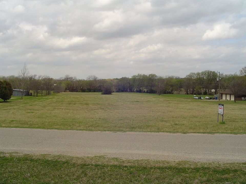 1st image of 521 Kentucky Ln