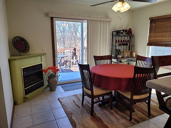 3rd image of 548 Tewksbury Cir