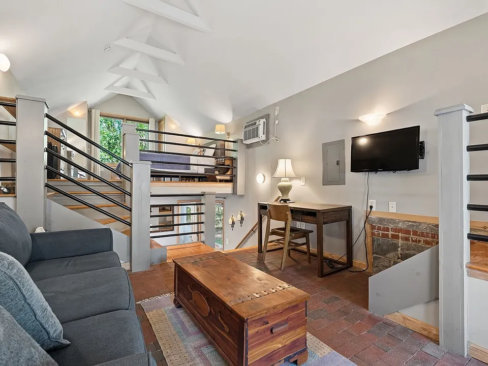 200 Purefoy Rd
