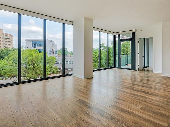 Amazing views with floor to ceiling windows
