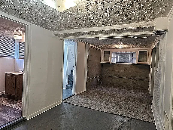 1027 Charleston St — Photo 14