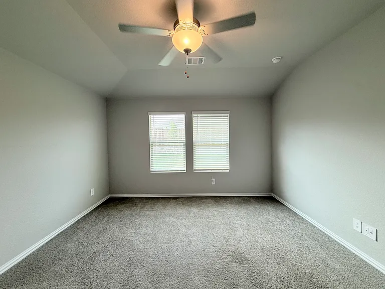 2215 Gustavus Dr — Photo 13