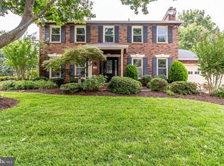 9124 Lake Braddock Dr, Burke, VA 22015
