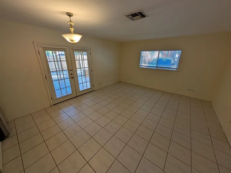 164 S Union Ave #102 — Photo 8