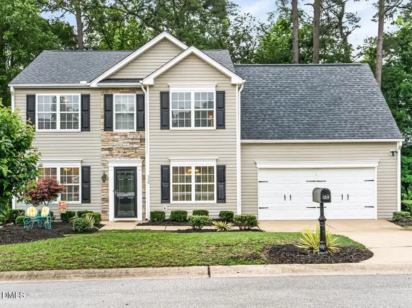 550 Birchtree Valley Ct, Fuquay Varina, NC 27526