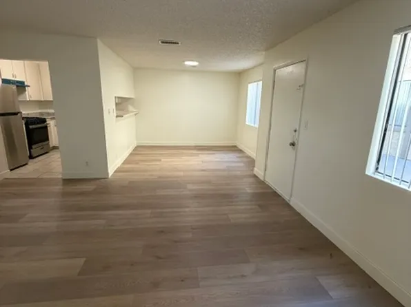 9129 Tobias Ave APT 104, Panorama City, CA 91402