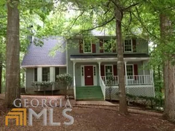 450 Benjamin Cir, Fayetteville, GA 30214