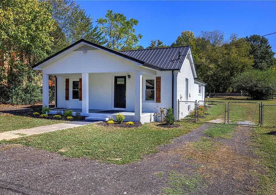 303 Pine St, Rockmart, GA 30153 MLS 7285964 Zillow