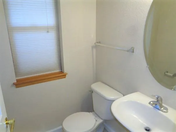 30202 Hilltop Dr — Photo 17