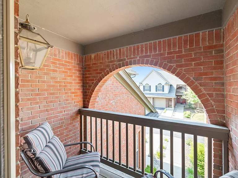 28373 Carlton Way Dr — Photo 10